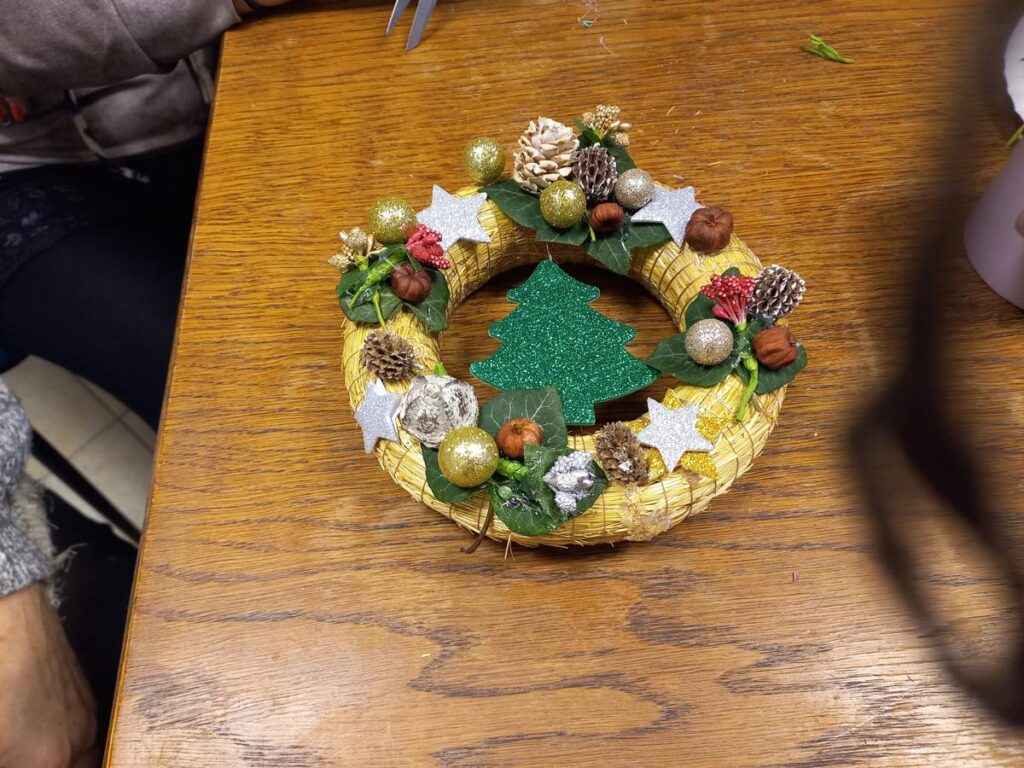 Egy elkészült ajtódísz