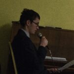 Varga Péter narrátor narrál